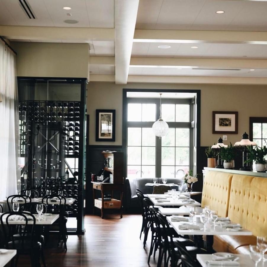 The Inn At Meadowbrook Overland Park Esterno foto